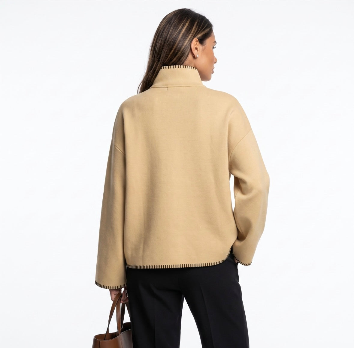 MARTINA | Abrigo oversize de cuello alto y manga larga