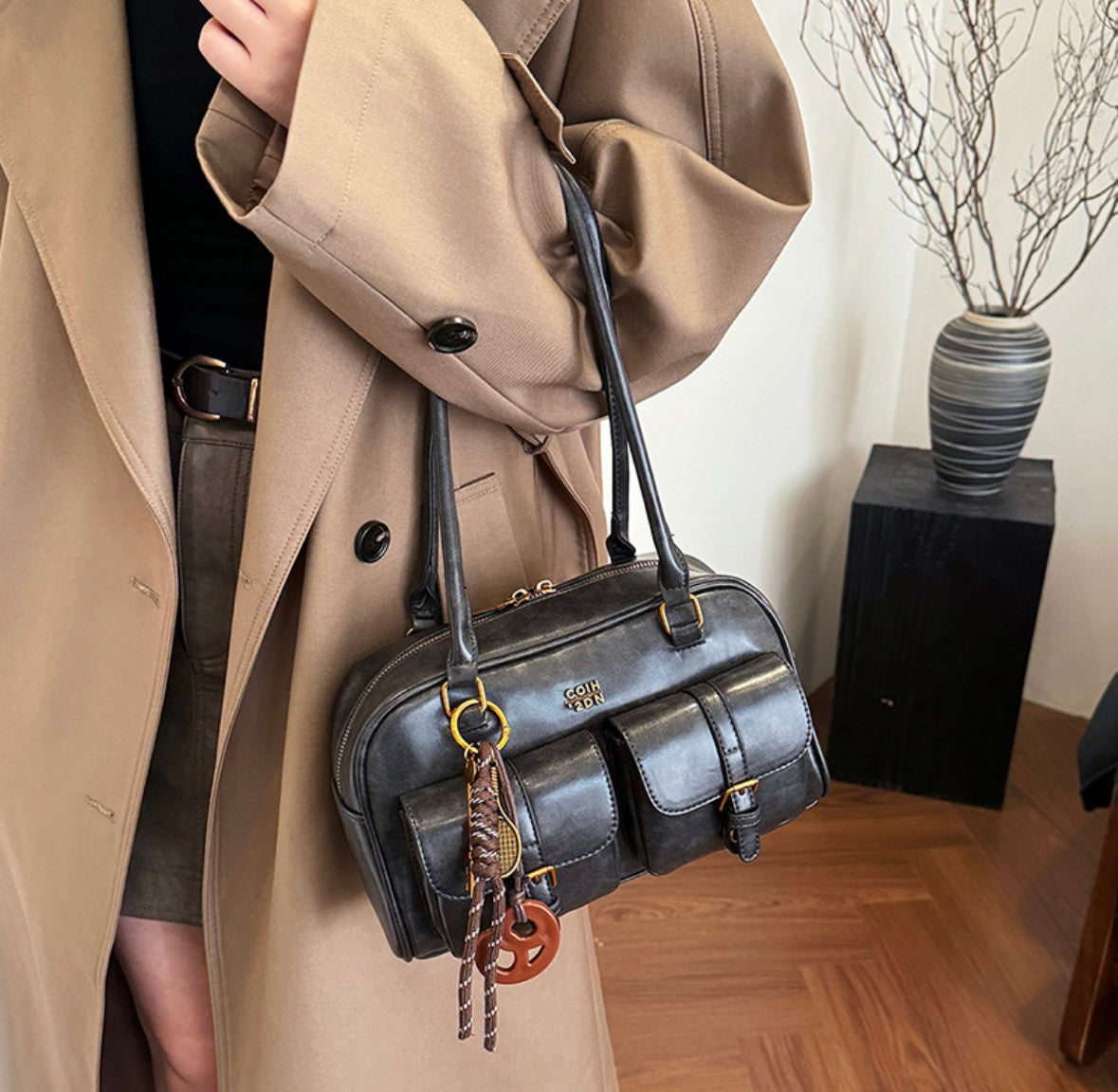 LAURA | Bolso de hombro retro de gran capacidad