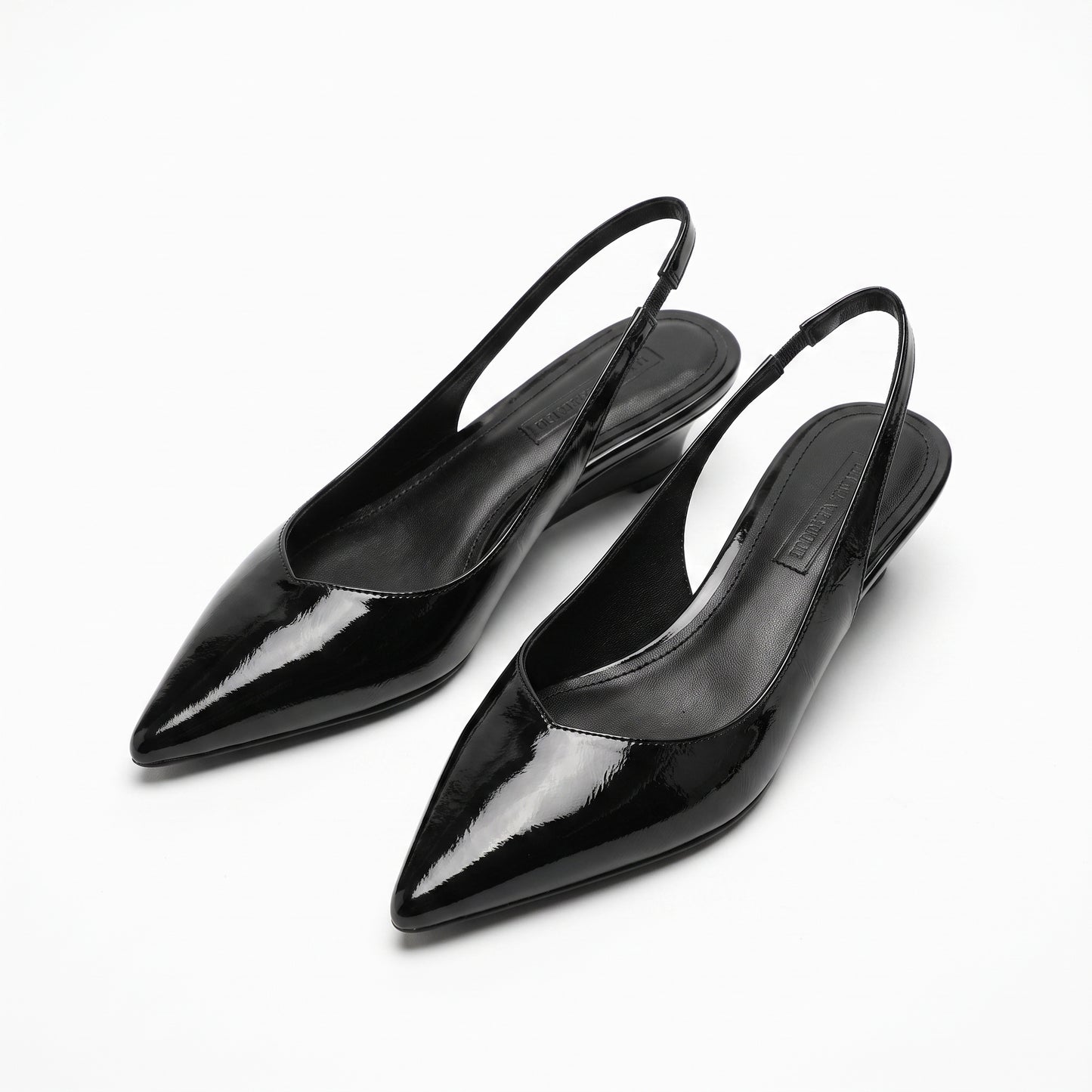 ANDREA | Sandalias de cuña con punta afilada