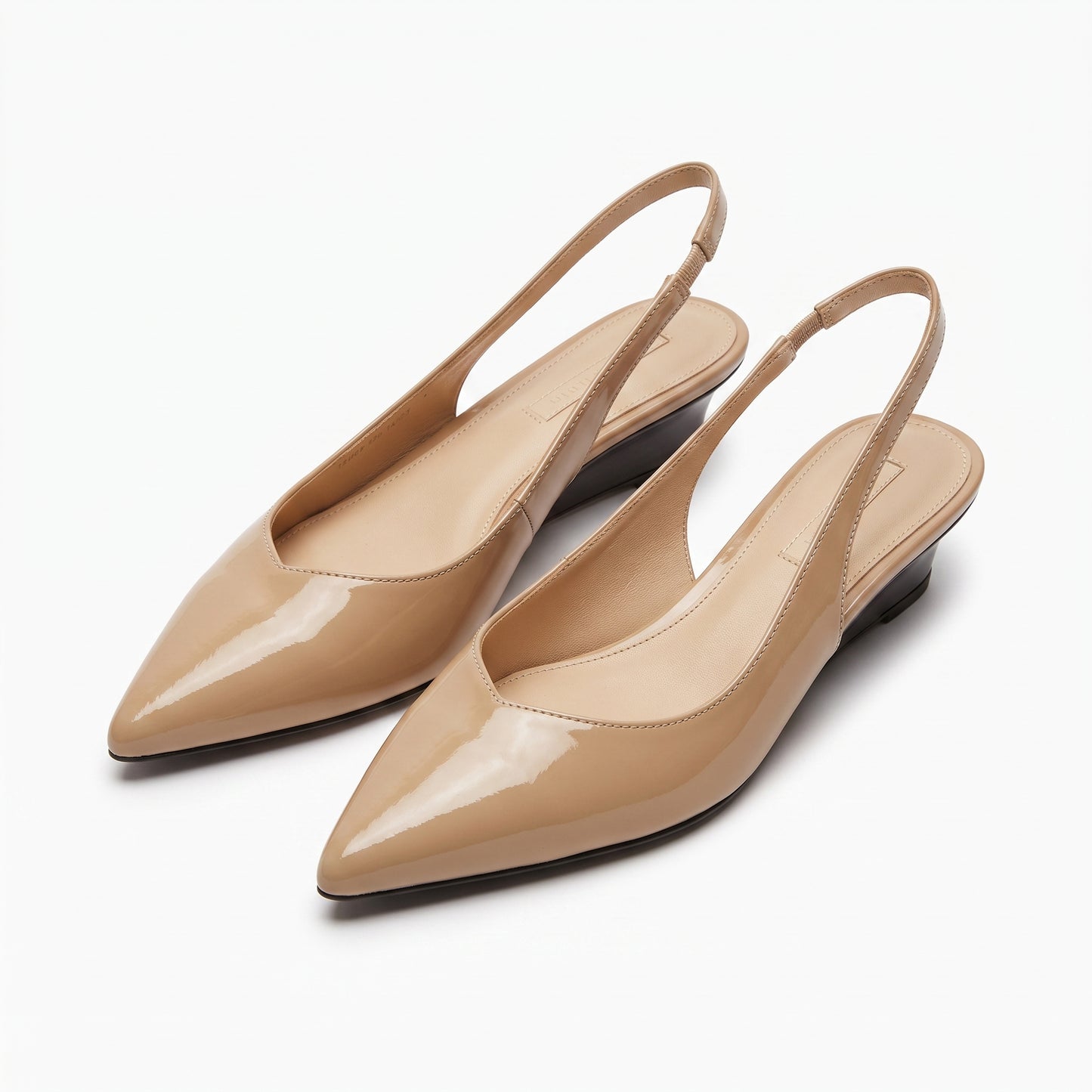 ANDREA | Sandalias de cuña con punta afilada