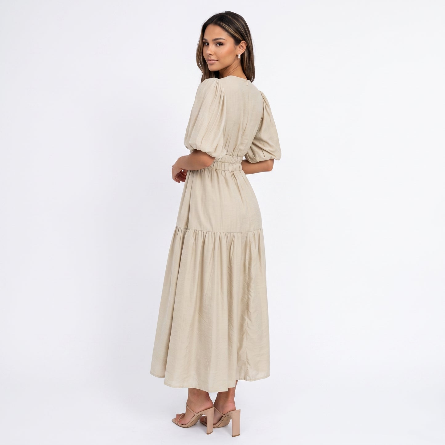 AMELIA | Vestido midi cruzado con volantes elegante