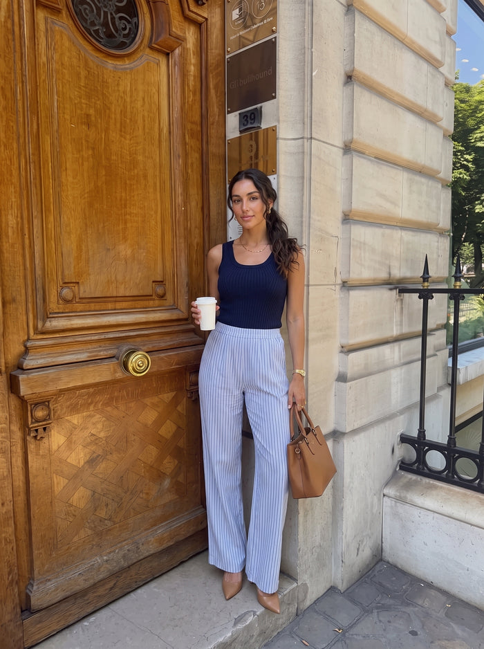 Cristina H. con los pantalones LEONOR